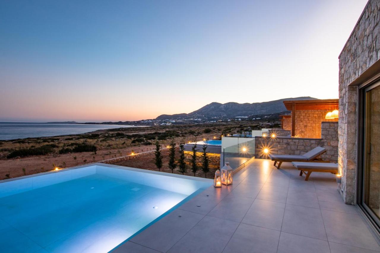Aros Luxury Villa *