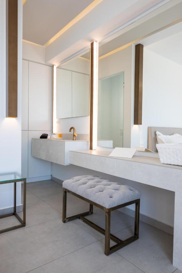 Aros Luxury